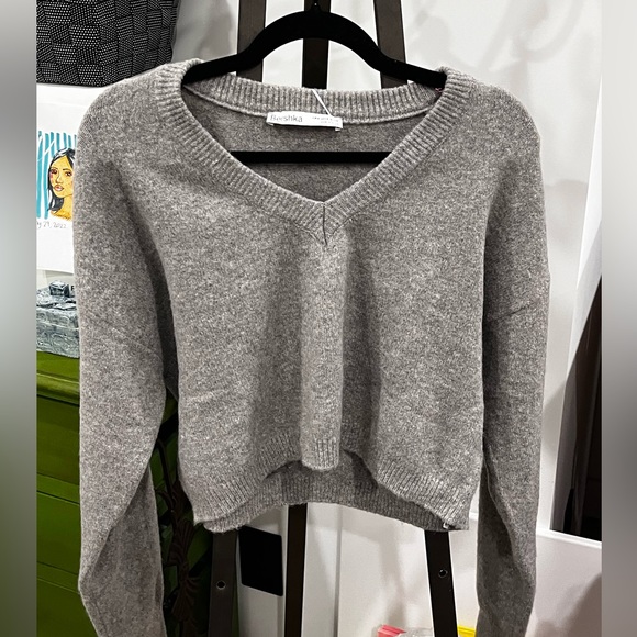 Bershka soft gray sweater size small - Picture 1 of 3